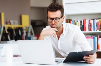 Sering Loyo? Simak Tips Sederhana Menjaga Stamina Saat Bekerja