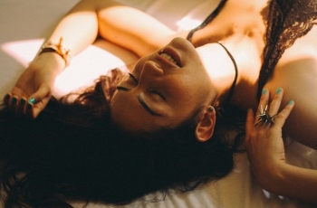 Amankah Masturbasi saat Menstruasi? Cek Dulu Penjelasannya