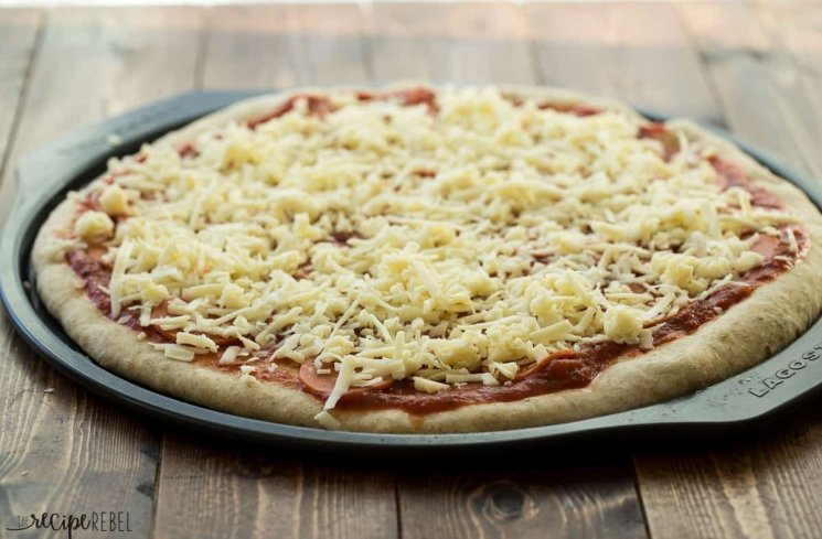 Pizza beku. (The Recipe Rebel)