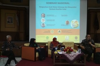 Yayasan Satunama Ajak UST Gelar Seminar Pengasuhan Anak
