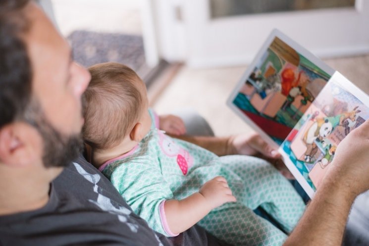 Pertimbangkan untuk bergantian mengurus anak. (unsplash)