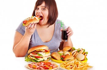 Makanmu Tidak Terkontrol? Waspada Binge Eating Disorder!