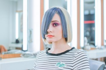 Inilah Bahaya Terlalu Sering Mewarnai Rambut