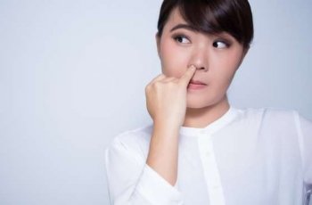 Sering Mengupil Ternyata Berbahaya