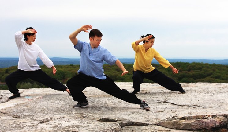 Olahraga Tai Chi. (honorshaven.com)