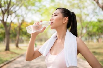 Minum Air Es/Dingin Setelah Olahraga Ganggu Kesehatan, Benarkah?