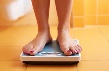 Trik Ampuh Langsingkan Badan Usai Melahirkan