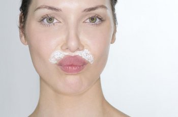 Bagi Perempuan, Tumbuh Rambut di Dagu Bisa Jadi Tanda Kondisi Kesehatan