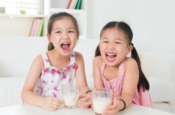 Bingung Memilih Susu untuk Anak? Ini Tipsnya