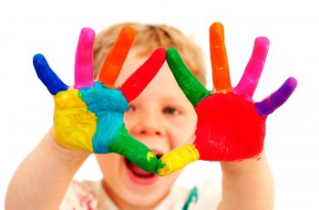 Warna Bisa Tunjukkan Emosi Anak