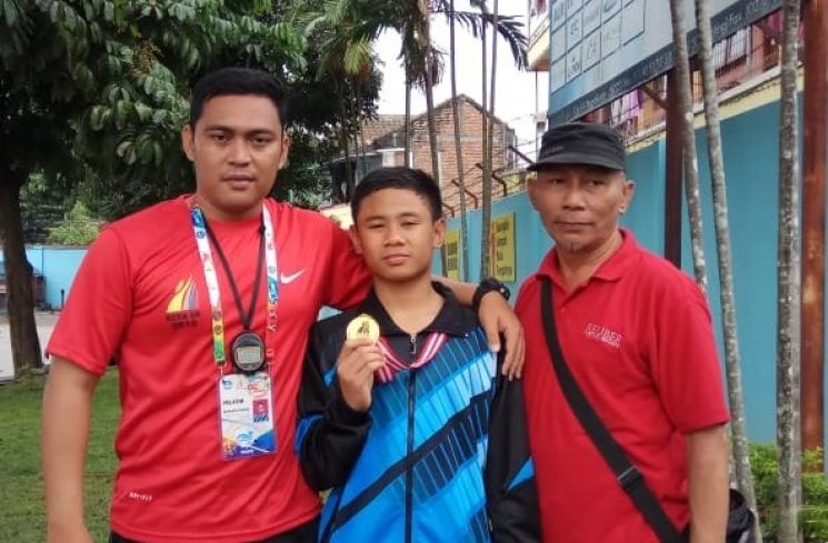 Komaru Zaman, Arbaham Lukman Rauuf, dan Hendro Untoro (Foto: Himedik)