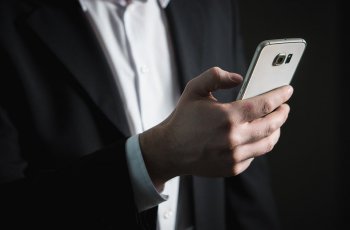 Tak Hanya Kecanduan, Media Sosial Juga Timbulkan Dampak Buruk Ini