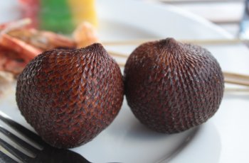 Konsumsi Salak dan Rasakan Empat Manfaat Ini