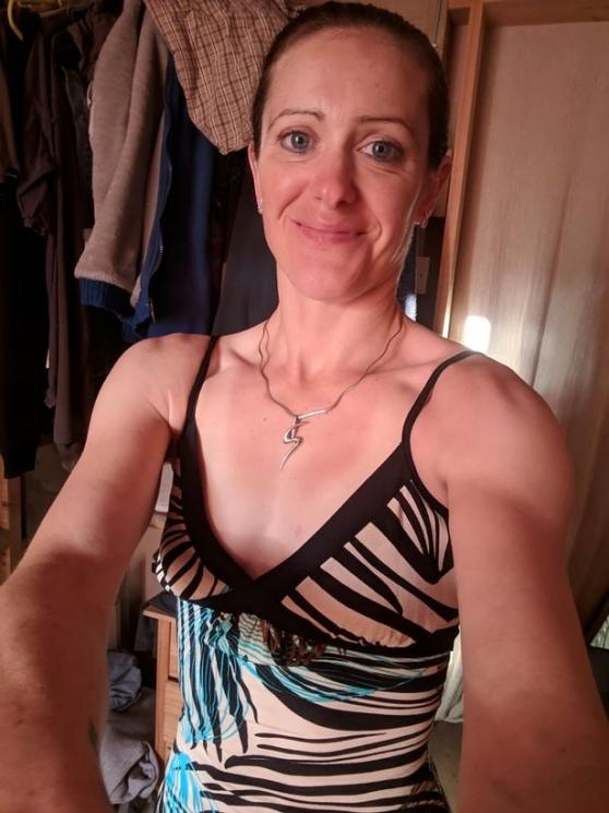 Sally Nowell. (mirror)