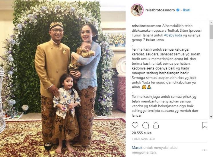 Reisa Broto Asmoro bersama suami dan kedua anaknya. (Instagram/reisabrotoasmoro