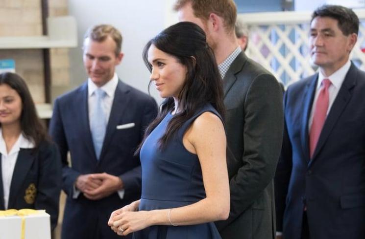 Meghan Markle dan Pangeran Harry melakukan kunjungan ke Australia. (popsugar)