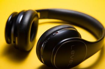 Apakah Wireless Bluetooth Headphone Aman Untuk Kesehatan?