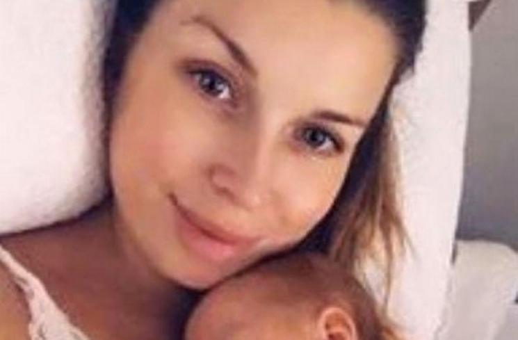 Bikin Anak Tidur Nyenyak, Trik Ibu Ini Patut Ditiru. (mirror)