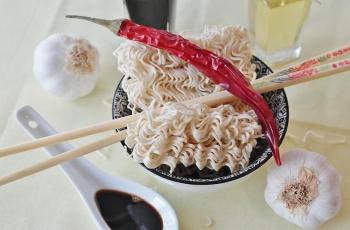Ngeri, Ini yang Terjadi Pada Tubuh Jika Kebanyakan Makan Mi Instan