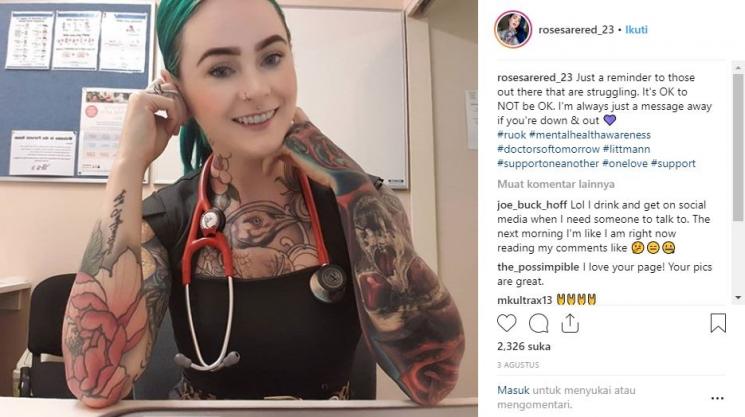Sarah Gray, dokter cantik bertato. (Instagram/rosesarered_23)