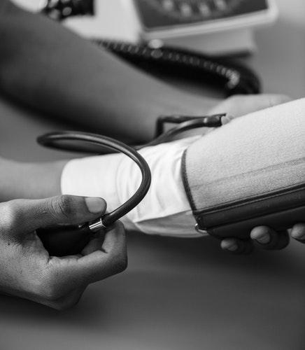 Donor darah. (unsplash/@rawpixel)