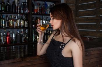 Wanita Dilecehkan Bos Bar di Mega Kuningan, Cuitannya Viral