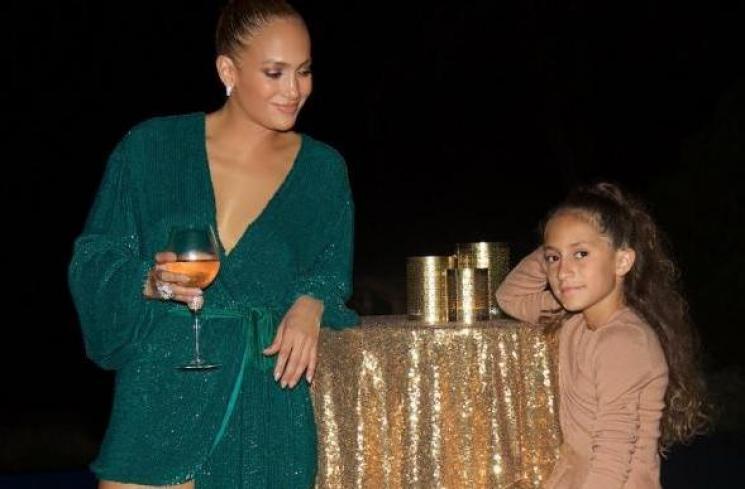 Jennifer Lopez dan Emme Maribel - (Instagram/@jlo/@lacarba)