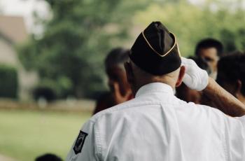 Kisah Veteran Tanpa Kaki, Ajarkan Yoga kepada Banyak Orang