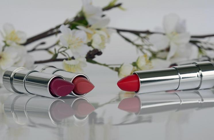 Ilustrasi Lipstik (Pixabay/annca)
