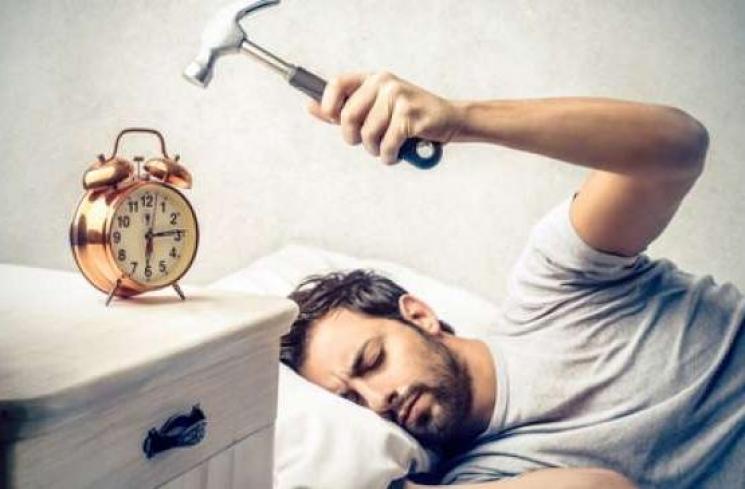 Ilustrasi mematikan alarm - (Shutterstock)