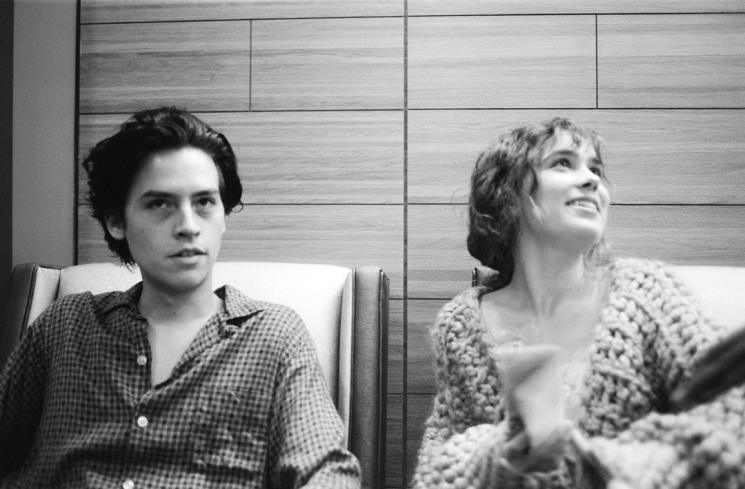 Cole Sprouse dan Haley lu Richardson. (Instagram/fivefeetapartfilm)