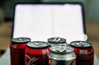 Teguk Habis Coca-Cola, Pria Ini Baru Sadar Ada Tikus dalam Kalengnya