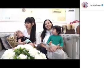 Unggah Video Gendong Bayi, Cara Lucinta Luna Menggendong Tuai Kritikan