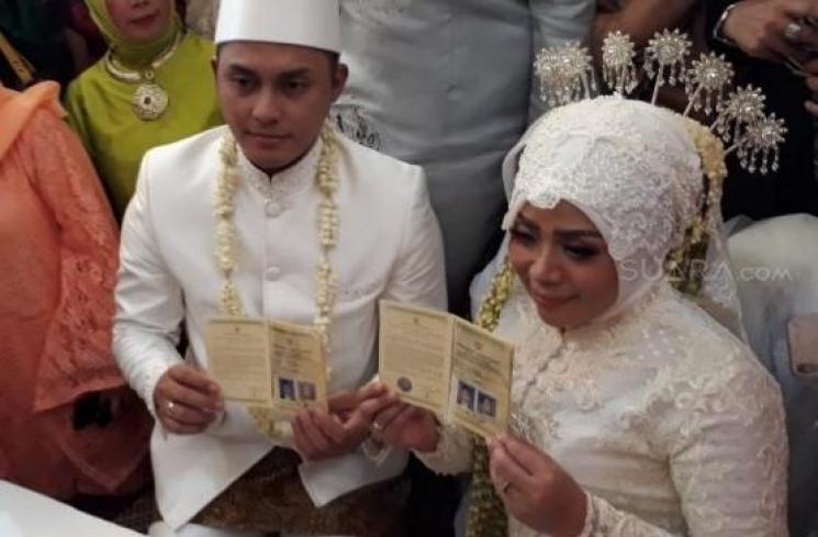 Muzdalifah resmi menjadi istri Fadel Islami. (Sumarni/Suara.com)