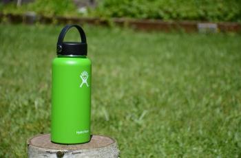 Gara-gara Lidah Terjepit di Botol Minum, Bocah Ini Hampir Merenggang Nyawa!