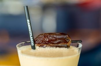 Tak Cuma Lezat, Ini 6 Manfaat Jus Kurma yang Perlu Anda Tahu