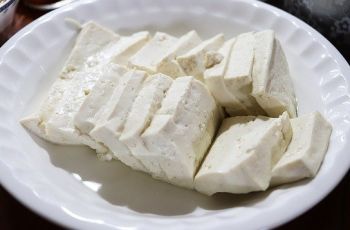 Bisa Jadi Pengganti Daging, Ketahui 4 Manfaat Makan Tahu